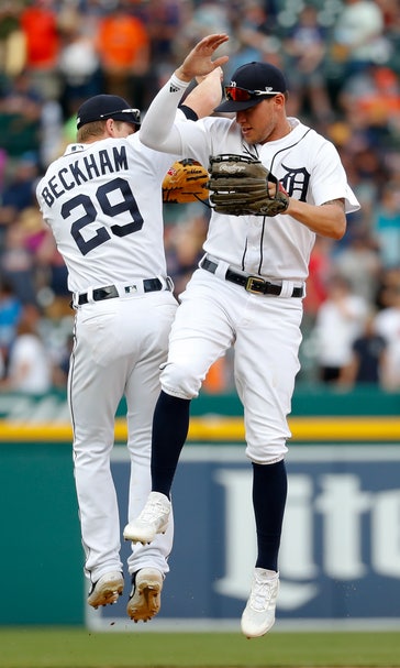 Jones homers twice, drives in 5 as Tigers beat Twins 9-3